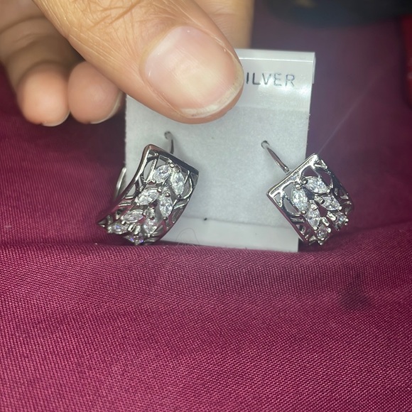 Chunky hoops earrings - Picture 8 of 12